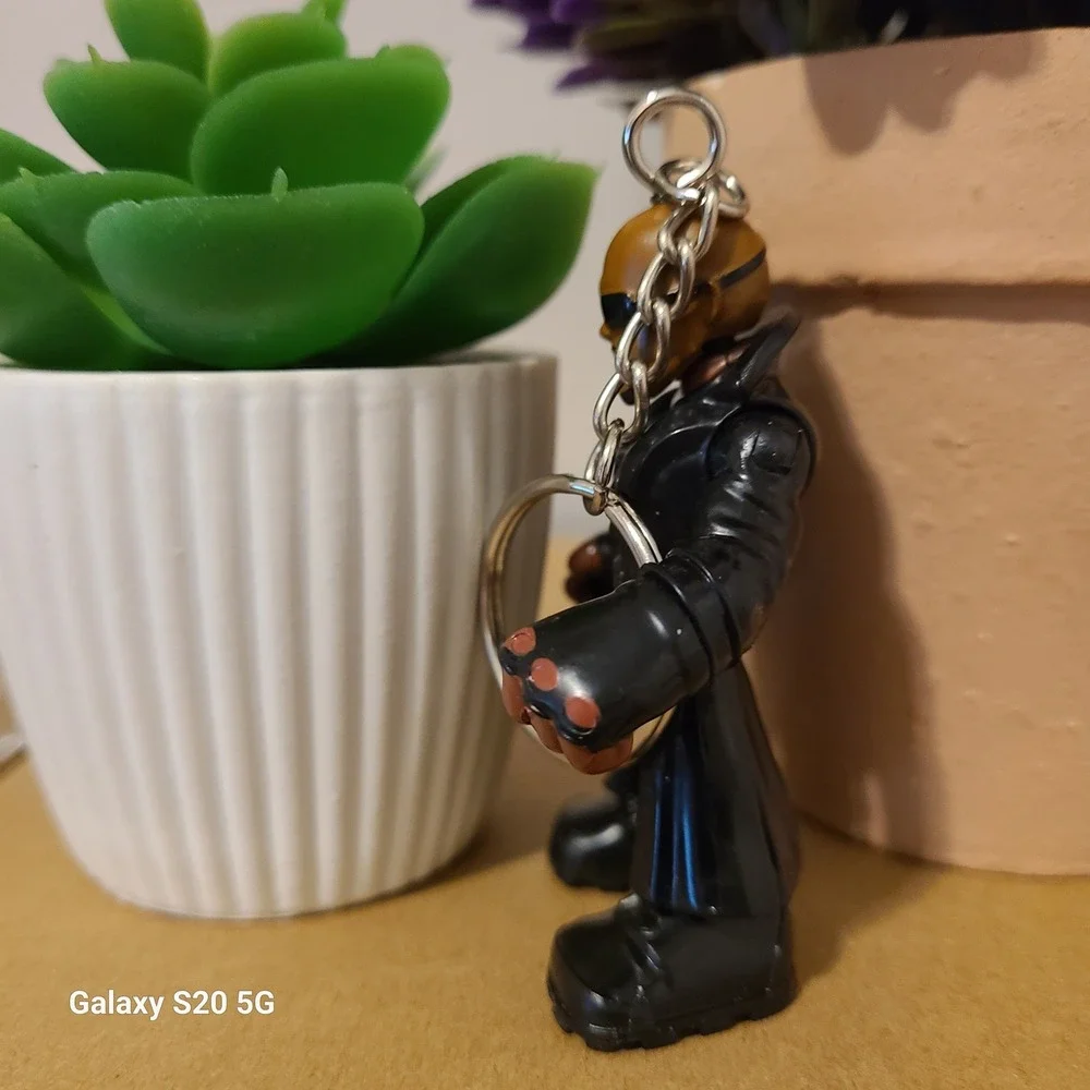 Marvel‎ Nick Fury Action Figure Keychain Eye Patch Black Coat Collectible
